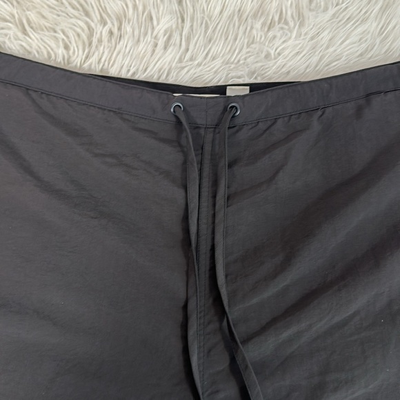L.L. Bean Vintage Black Mesh Lined Swim Shorts - Picture 7 of 11